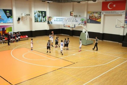 Yüzlerce minik basketbolcu parke üzerinde yarışacak