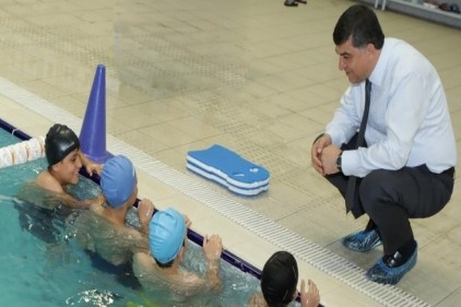 Yüzme havuzlarında 5 bin çocuk yararlanıyor
