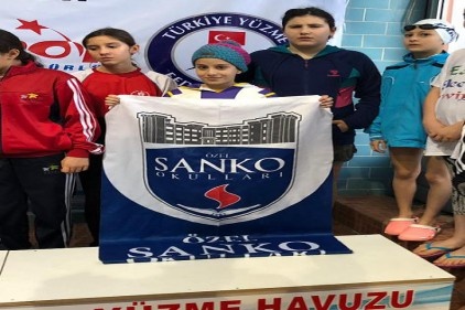 Yüzücüler, 3&#8217;üncü Etap yarışlarına katılmaya hak kazandı