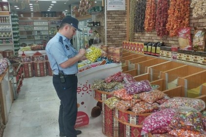 Zabıta ekiplerinin denetimi sürüyor