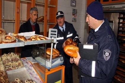 Zabıta, esnafı ve vatandaşı bilgilendiriyor