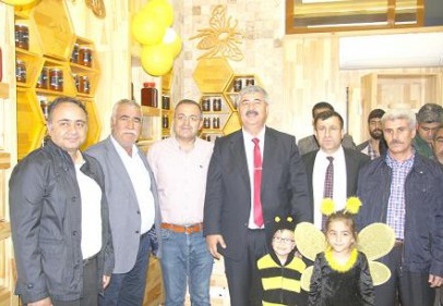 Zahter balı ve arı ürünleri mağazası açıldı