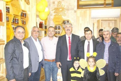 Zahter balı ve arı ürünleri mağazası açıldı