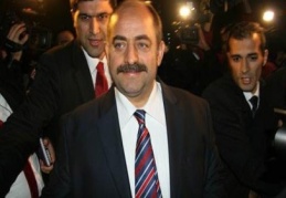 Zekeriya Öz’den 36 seyahat daha