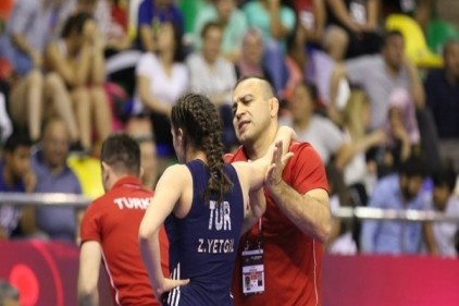 Zeynep Yetgil&#039;den altın madalya