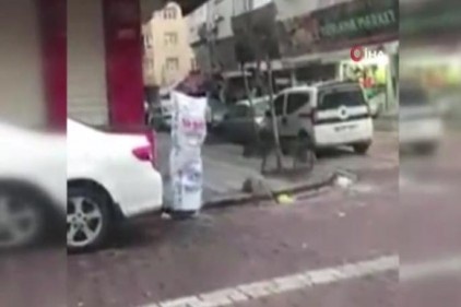 Zeytinburnu'nda korona virüse karşı çuvallı önlem