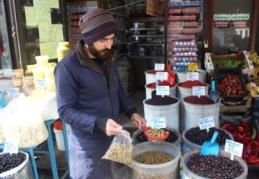 Zeytinciler kuyumcu, tüpçü ve tornacılardan şikayetçi