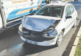 Zincirleme kaza sonrası E-90 karayolu tek şerit trafiğe kapandı