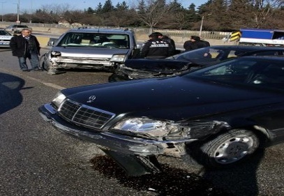 Zincirleme kaza trafiği felç etti 