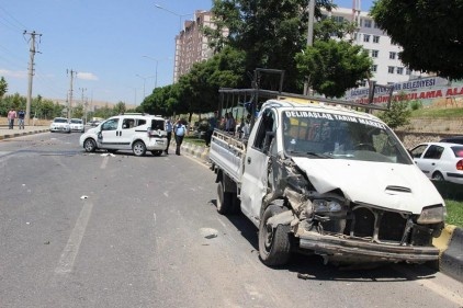 Zincirleme kazada 2 yaralı var