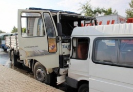 Zincirleme trafik kazasında 5 kişi yaralandı