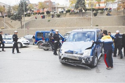 Zincirleme trafik kazasında 5 kişi yaralandı