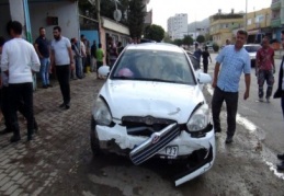 Zincirleme trafik kazasında iki kişi yaralandı