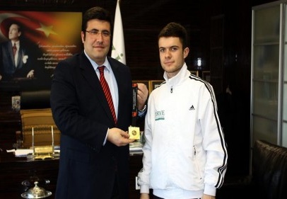 Zirve, ''Genç Erkekler Havalı Tüfek'' yarışmasında Türkiye şampiyonu oldu