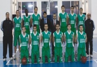 Zirve ilk maçına çıkıyor