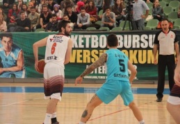 Zirve liderliği bırakmıyor