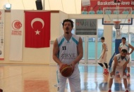 Zirve liderliği bırakmıyor