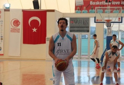 Zirve liderliği bırakmıyor