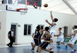 Zirve Üniversitesi basketbol takımı maçı 128-46 kazandı