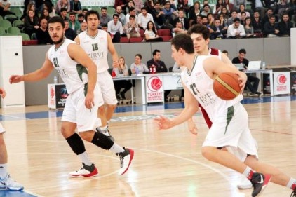 Zirve Üniversitesi Basketbol Takımı Play-off&#8217;larda