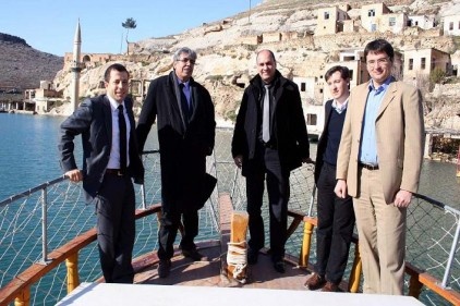 Zirve Üniversitesi Rumkale&#039;ye platform yerleştirecek
