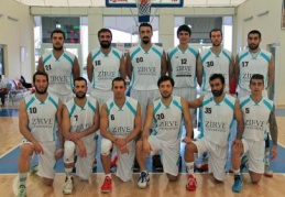 Zirve Üniversitesi Sezonu Lider Tamamladı