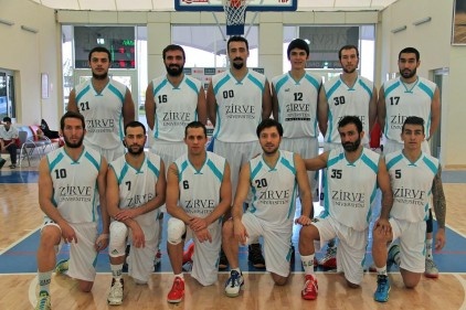 Zirve Üniversitesi Sezonu Lider Tamamladı