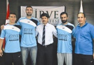 Zirve Üniversitesi transfere doymuyor