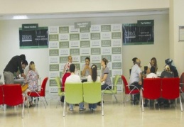 Zirve Üniversitesi, üniversite ile ilgili bilgiye erişimi de daha kolay hale getirdi