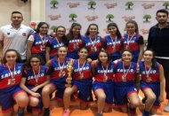 Zirvenin sahibi, Özel SANKO Okulları Kız Basketbol Takımı 