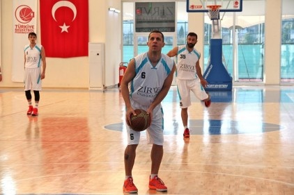 &#8216;Zirve&#8217;ye&#8217; yaklaşılmıyor 