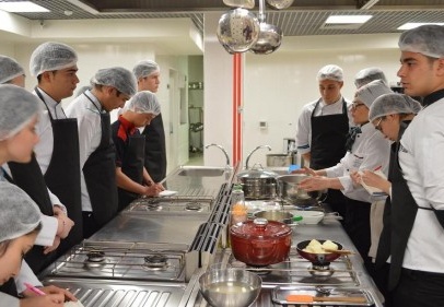 Ziyaretçiler, Gaziantep mutfağını yakından tanıyor.