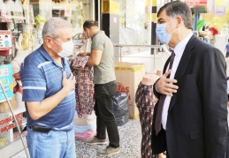 Ziyaretler, esnafın yüzünü güldürüyor