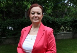 Ziyaretler yakın akrabalarımızla sınırlı kalmalı, seyahat sonrası lütfen sarılmayalım