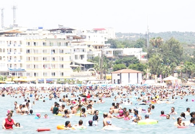 Zor günler yaşayan turizm sektörü 2021 sezonunu nasıl geçirecek?